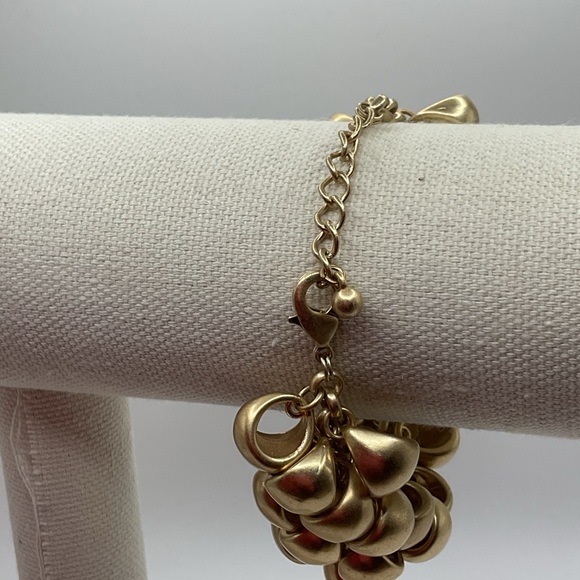 Gold tone bracelet - Picture 2 of 10